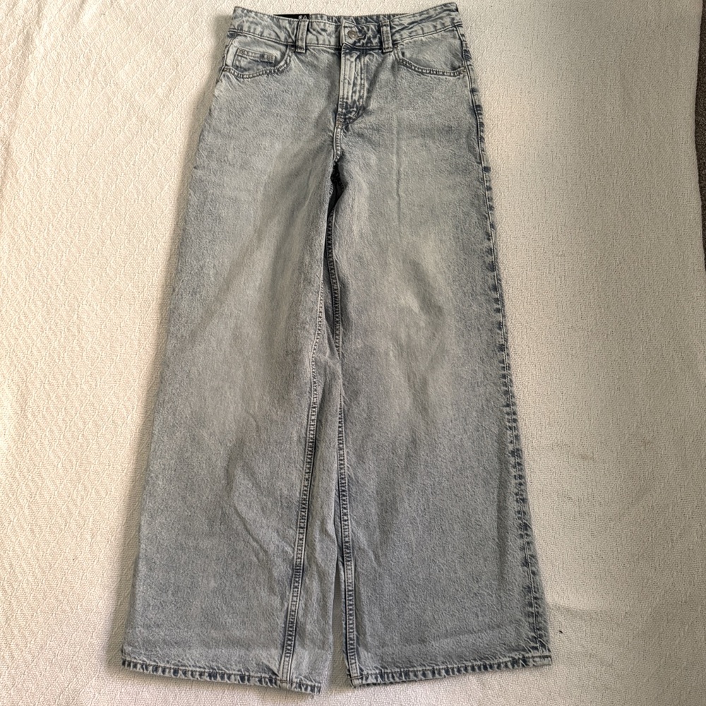 H&M Light Wash Wide Leg Relaxed Women’s Jeans Sz 4